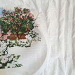 Процесс вышивки "Цветущий сад"